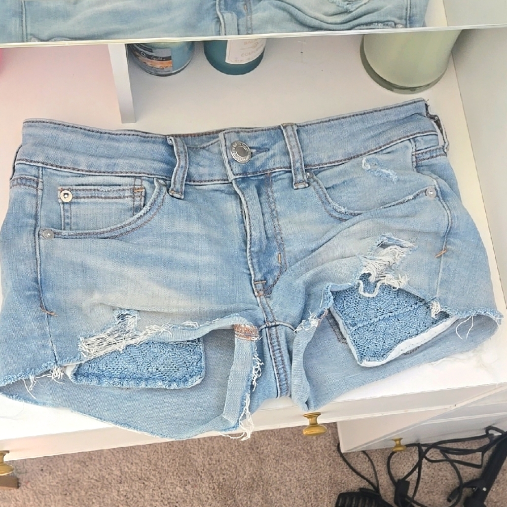American Eagle Distressed Denim Women's Shorts